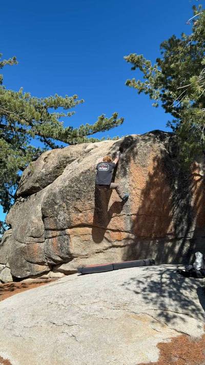 Face Meat Dyno v5, Black Mountain - Beta Video from webbclimbs