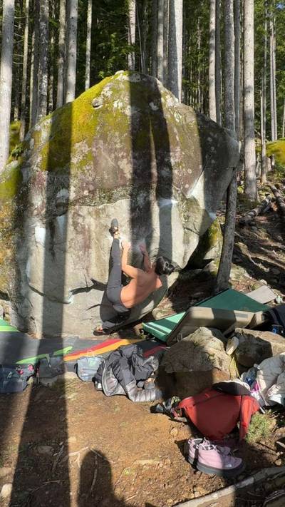 Stinkin' Slopers v5, Gold Bar - Beta Video from cc.climbs.rocks