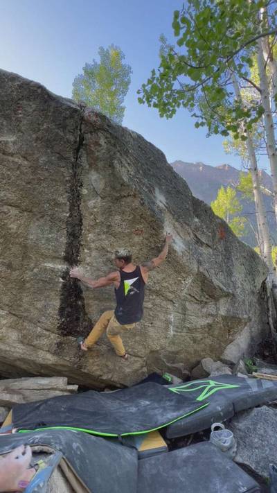 Nest Egg Sit v9, Little Cottonwood Canyon - Beta Video from routesetter