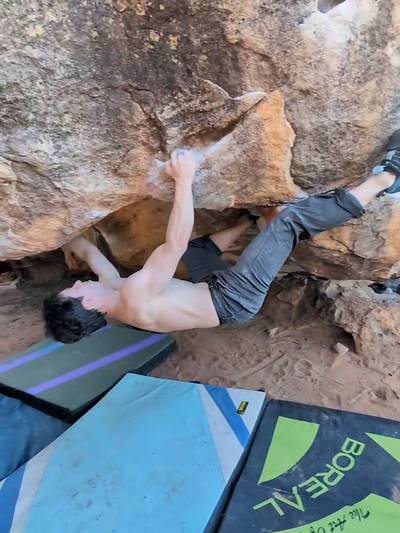 The Prow (Buoux) v5, Rocklands - Beta Video from Walker