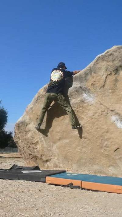 Slant Rock Traverse v0, Stoney Point - Beta Video from vilardo24