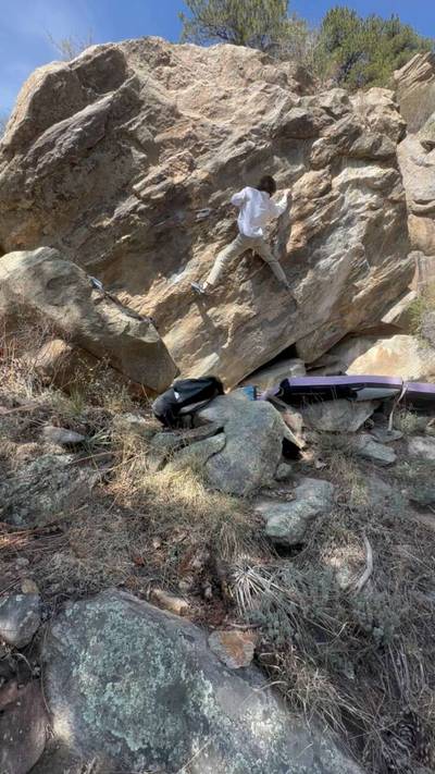 Sun is Shining v9, Clear Creek Canyon - Beta Video from cmclimbs