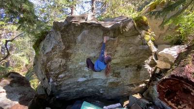 First Come First Serve v6, Squamish - Beta Video from Bonzilla