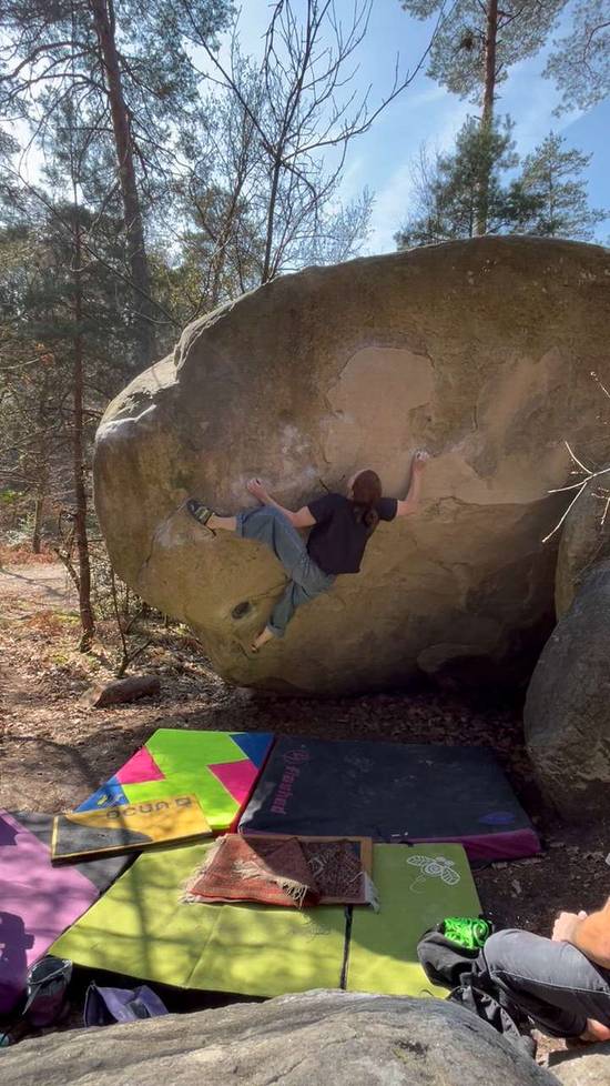 La Mouche v8, Fontainebleau - Beta Video from Yalowega