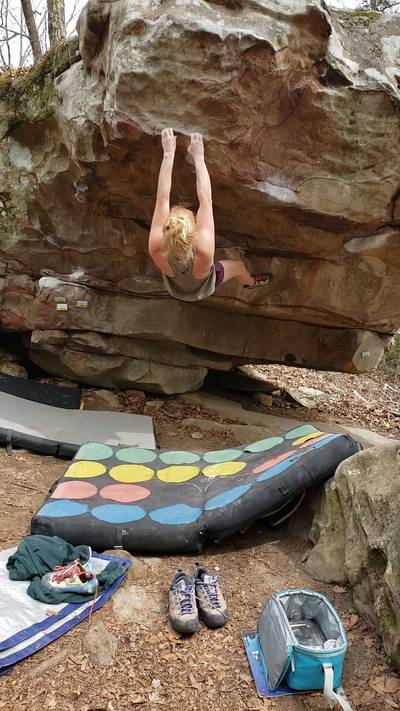 Raccoon Eyes v4, Hospital Boulders - Beta Video from j.grit