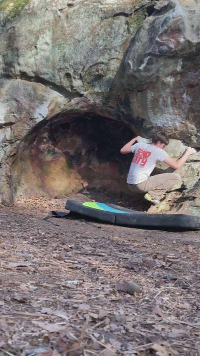 Bowl Fire v2, Hospital Boulders - Beta Video from jo.burn206