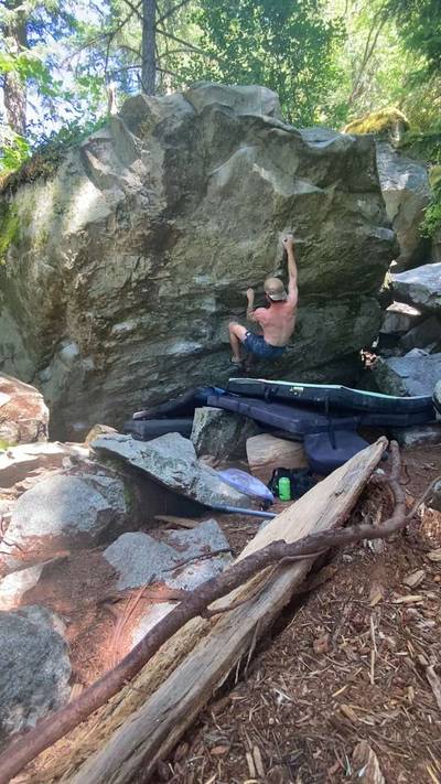 First Come First Serve v6, Squamish - Beta Video from lliammcbean