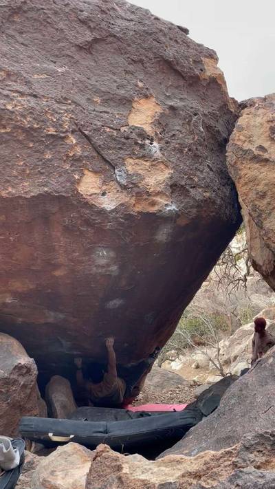 The Dark Web v11, Hueco Tanks - Beta Video from DannyClimbs7