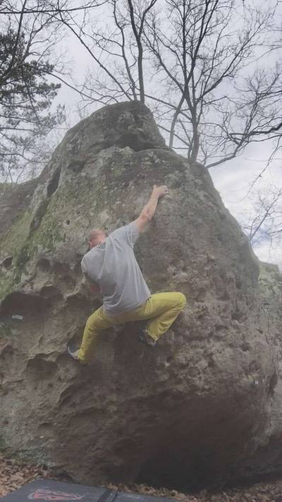 Cobble v5, Hospital Boulders - Beta Video from Steevbeev