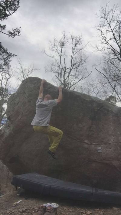 Dead head Traverse v5, Hospital Boulders - Beta Video from Steevbeev