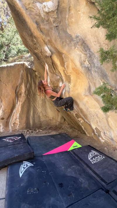 Don't Leave Too Soon v3, Joe's Valley - Beta Video from climbingchelchel