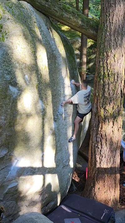 Superdyke v3, Squamish - Beta Video from CarsonClimbs