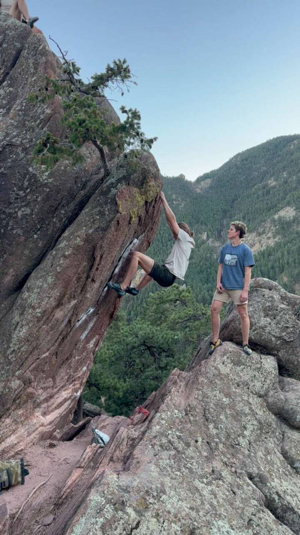 West Overhang (Distance Dancer) v2, Flagstaff Mountain, CO - Beta Video from Chris_Ol