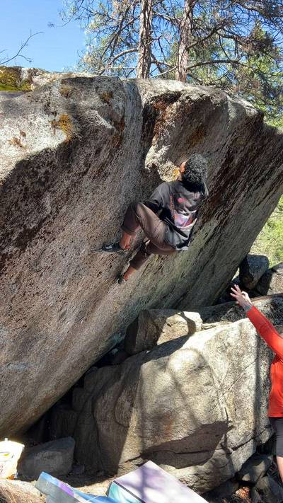The Squamish Problem v5, Leavenworth - Beta Video from onassisclimbs