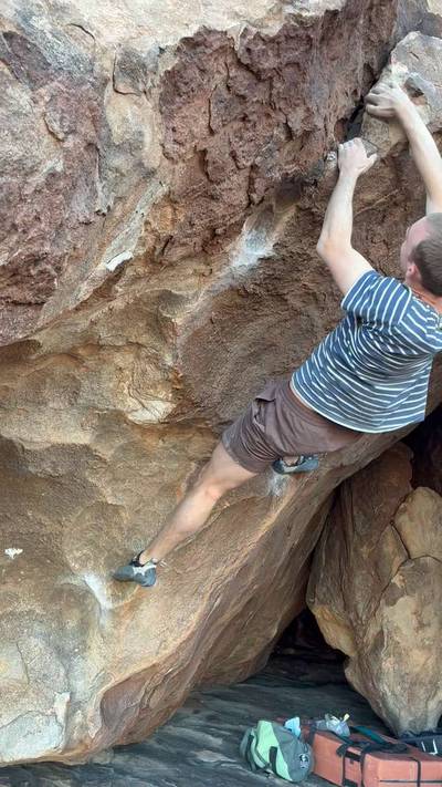 Mousie Adame v7, Hueco Tanks - Beta Video from dunnwithpuns