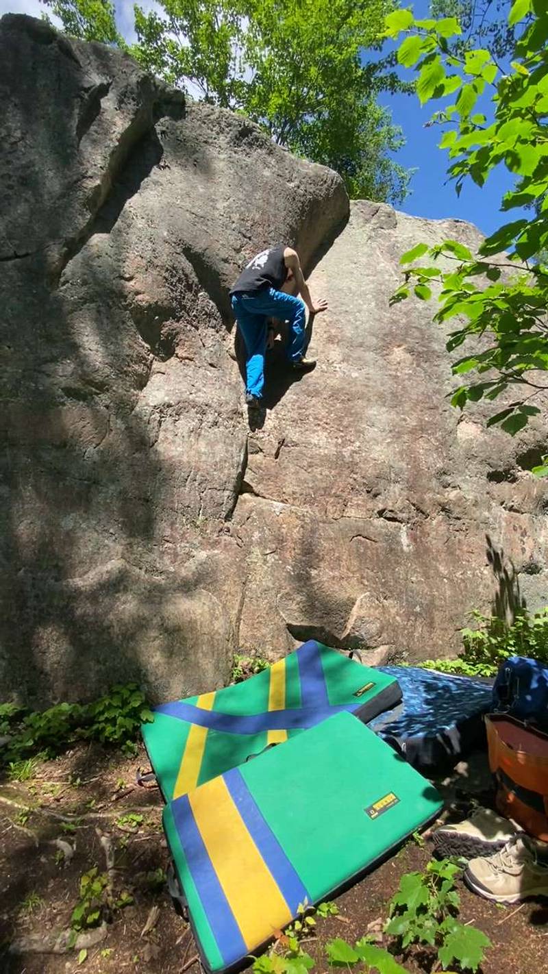 Open the Iliad v3, The Nooks - Beta Video from SendyMcKringleNutz