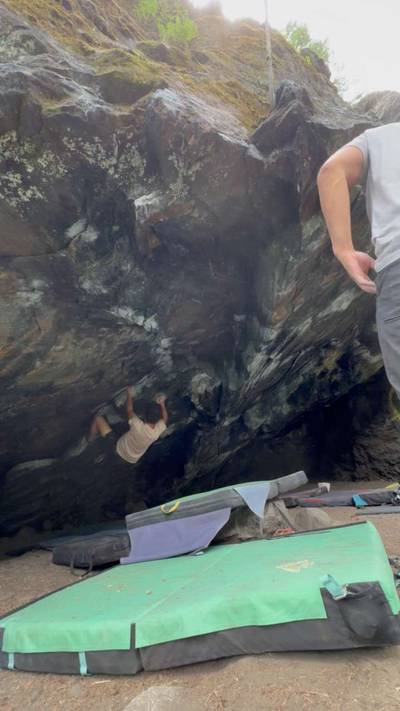 Schist Cave Left v9, Leavenworth - Beta Video from MorganP