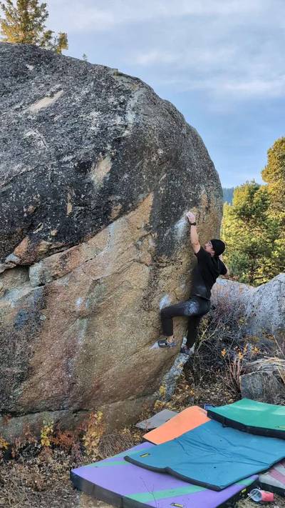 Wild Rose Arete v5, Lake Tahoe - Beta Video from pierini1