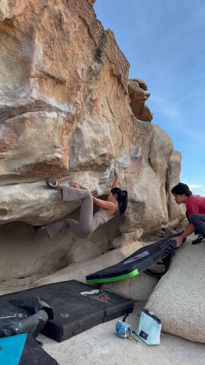 False Hueco Traverse v2, Joshua Tree - Beta Video from midersponkey