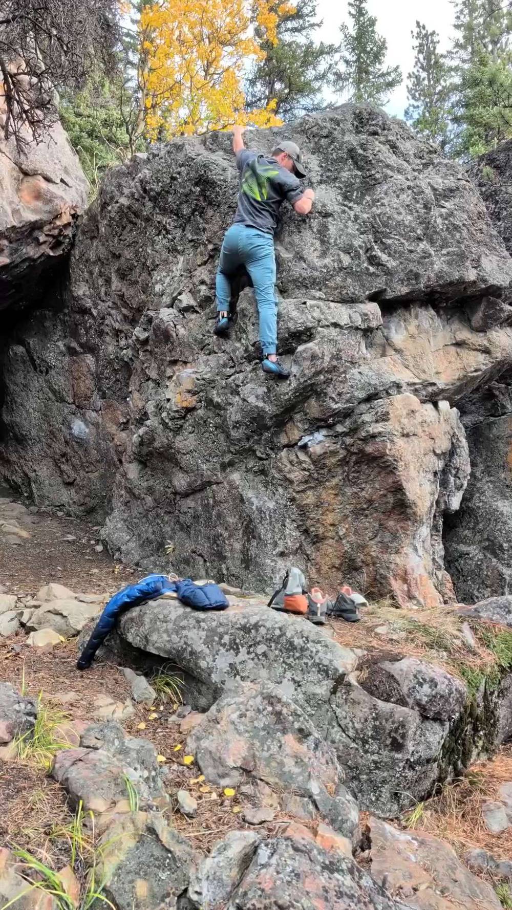 Ranch House Arete v0, Canmore & Kananaskis - Beta Video from capt.adventurepants