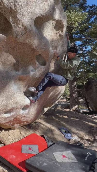 Hueco Shuffle v1, Tramway - Beta Video from Mthongclimbs