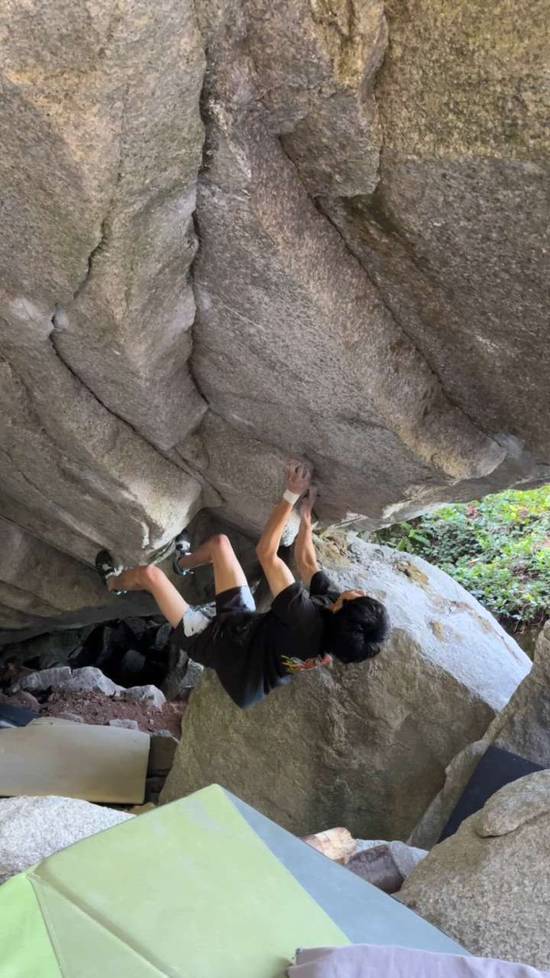 North Ridge v14, Squamish - Beta Video from rockk_head
