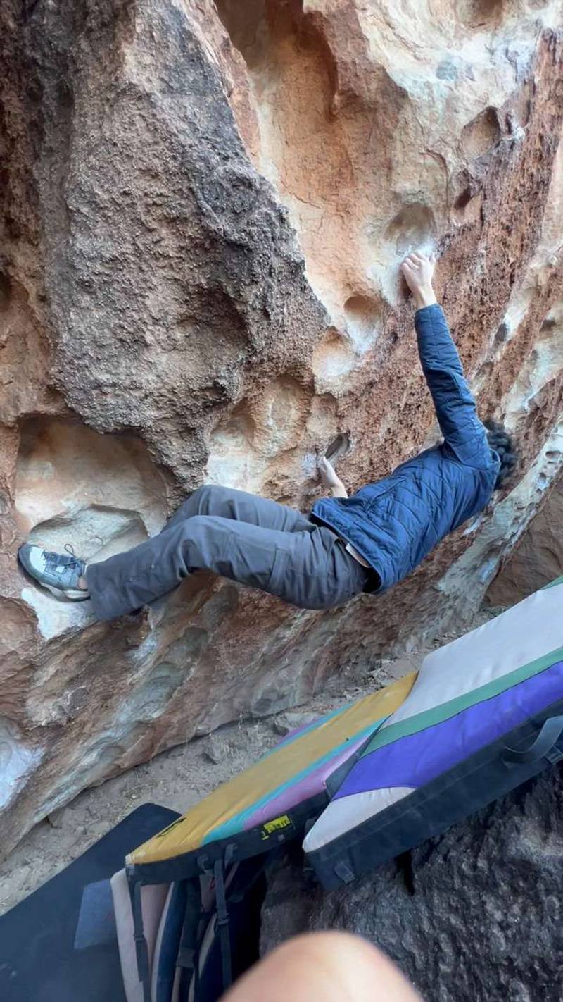 Rembrandt Pussyhorse v4, Hueco Tanks - Beta Video from FallingEnjoyer