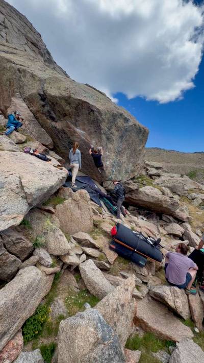 Zoolander aka The Powder Keg v7, Lincoln Lake - Beta Video from dan_climbs_rocks_