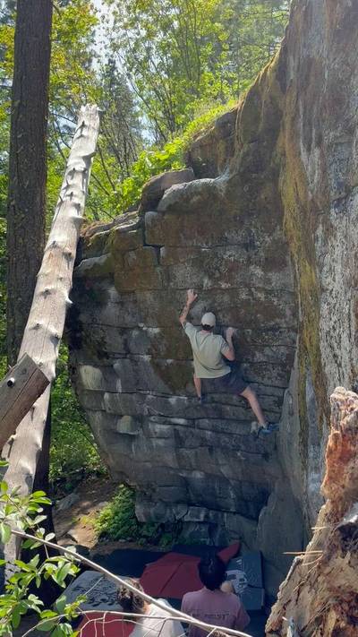 Tigerlily Right v4, Leavenworth - Beta Video from climb_ryan