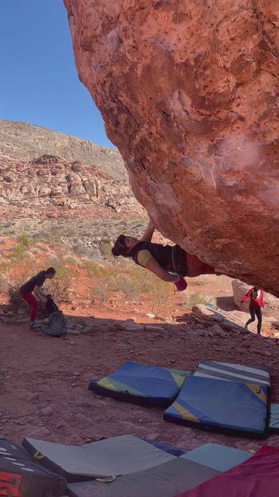 Monkey Bar Traverse v7, Red Rock - Beta Video from just.a.michelle