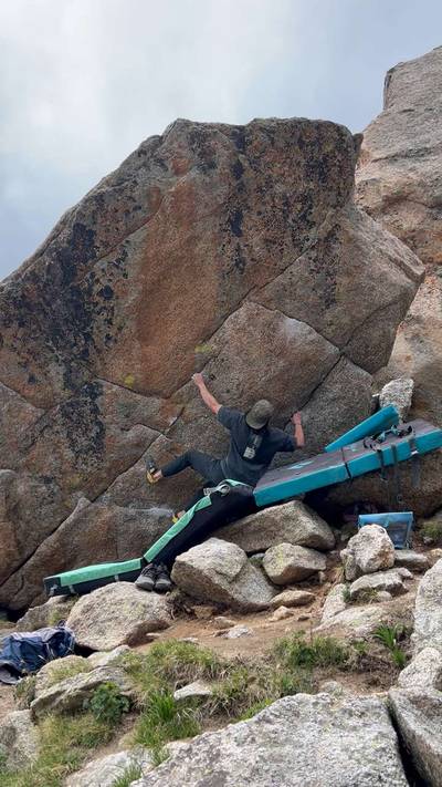 Chalk on Rock v8, Lincoln Lake - Beta Video from brando