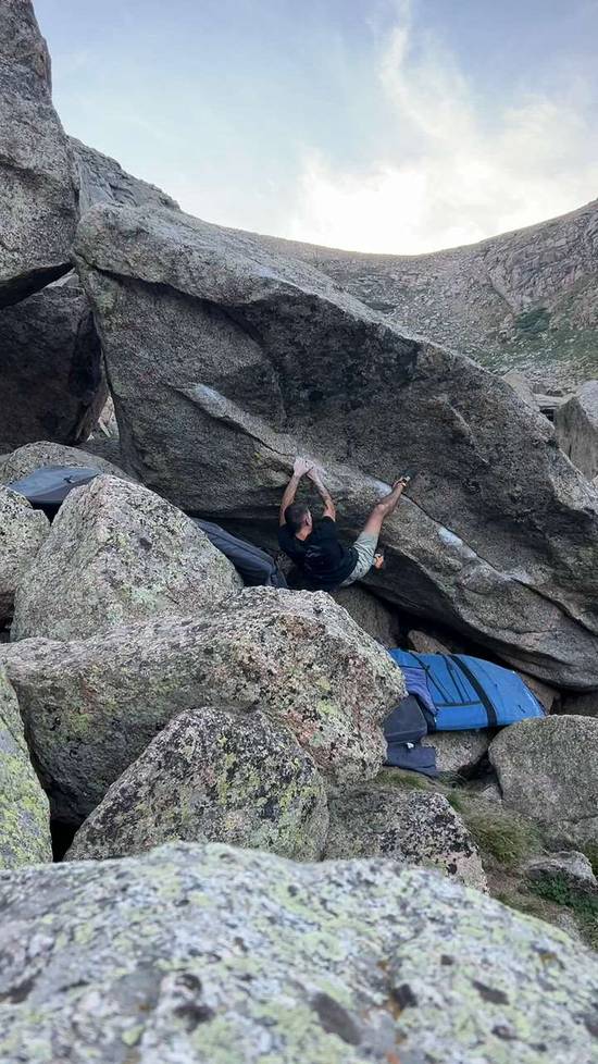 Fer Columbine v6, Lincoln Lake - Beta Video from routesetter