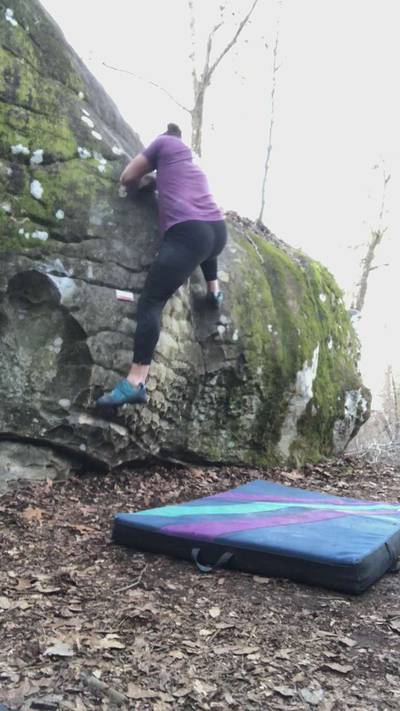 Slippery When Wet v2, Hospital Boulders - Beta Video from Spicy