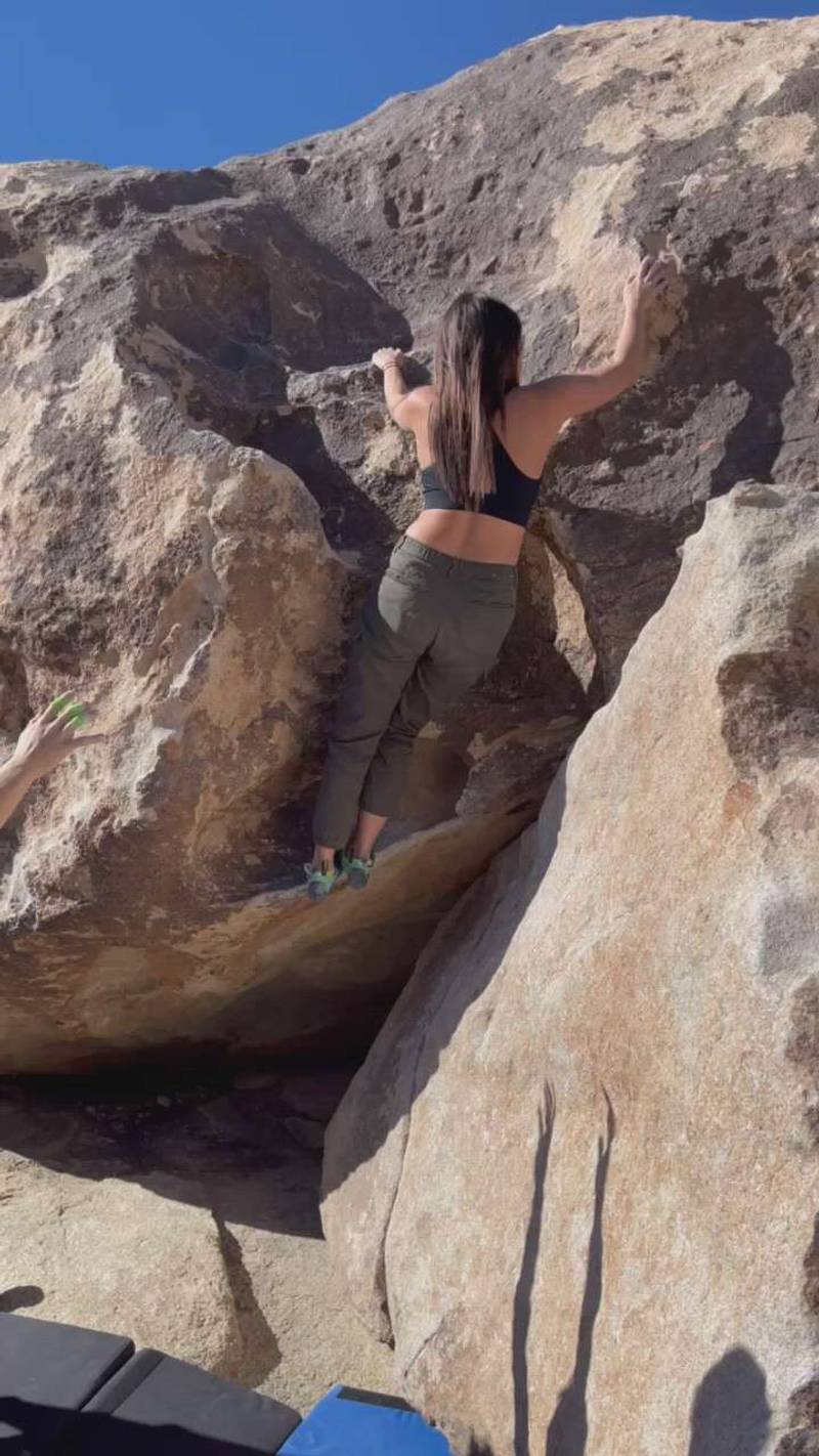 Clutch v1, Joshua Tree - Beta Video from climbinggcat