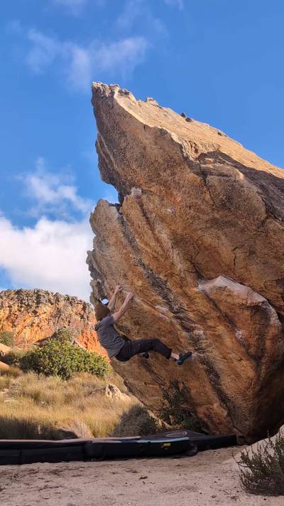 King of the Idiots v8, Rocklands - Beta Video from Walker