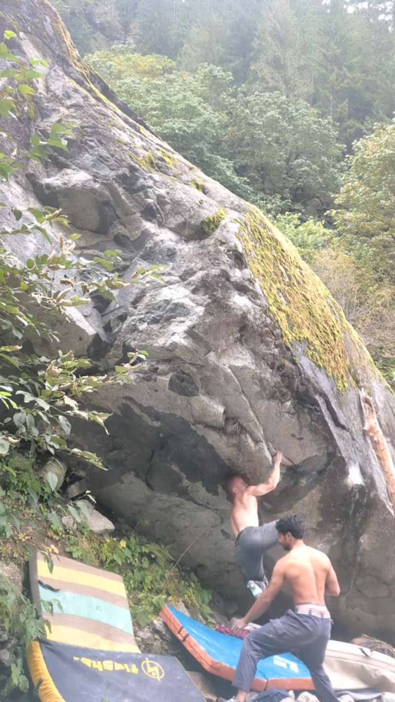 Elephant Shadow Low v12, Squamish - Beta Video from TooManyCooks