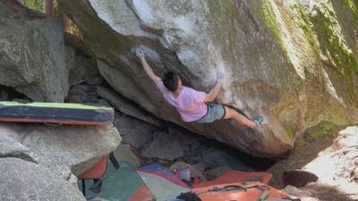 Worm World Cave Low v10, Squamish - Beta Video from SendEx