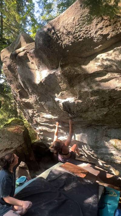First Come First Serve v6, Squamish - Beta Video from CRUXandbeta