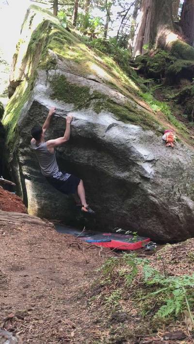 Backwards in an Easy Chair v4, Squamish - Beta Video from mattfischerclimbs