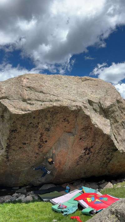 Slander v9, Mt. Blue Sky - Beta Video from cmclimbs