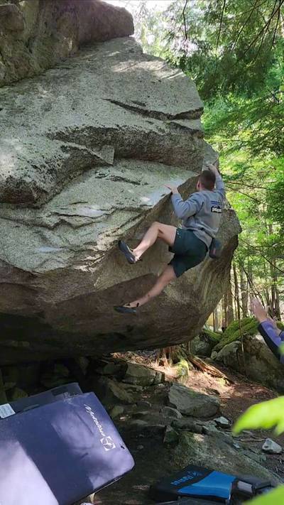 Sharma's Arete v8, Squamish - Beta Video from CarsonClimbs