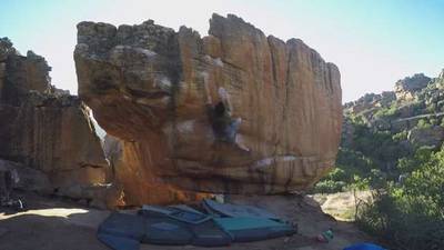 King Arthur AKA Free Hugs v7, Rocklands - Beta Video from seanmorris