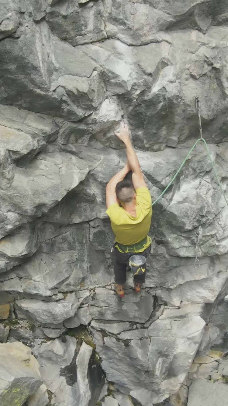 Mrs. Negative 5.12a, Squamish - Beta Video from drjeffclimbs