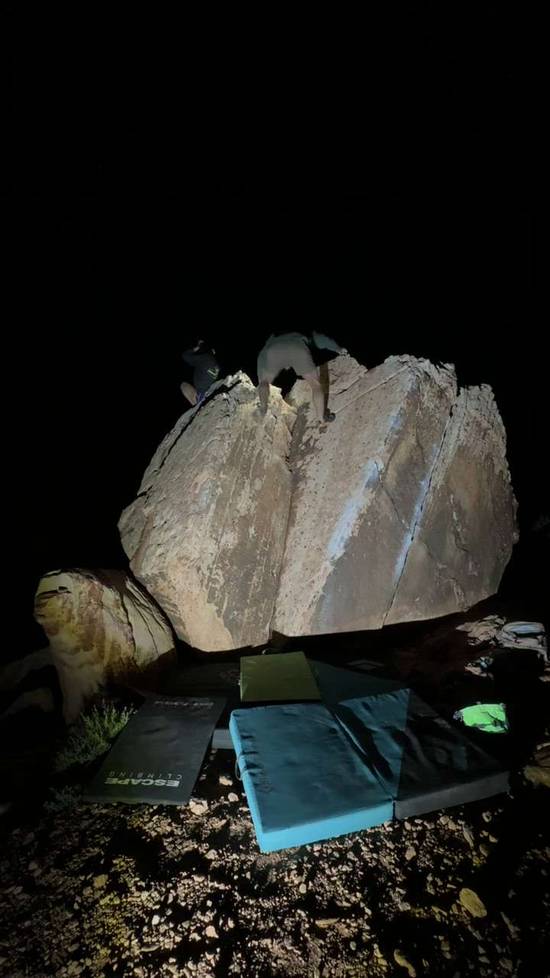 Big Mac Dihedral v0, Red Rock - Beta Video from slapthesloper