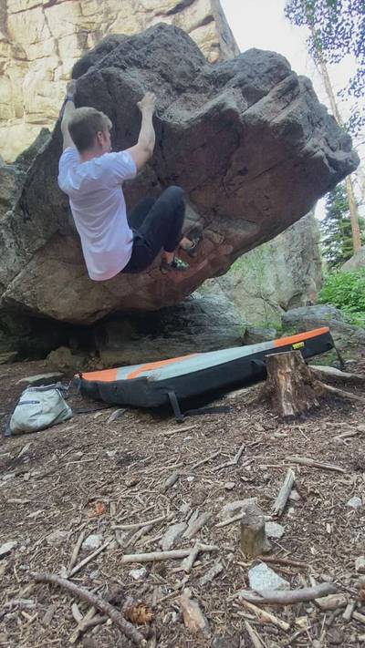 Mini Dagger Left v6, Rocky Mountain National Park - Beta Video from Austin