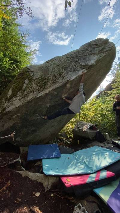 Ivory Tower v9, Squamish - Beta Video from sprkldrgn6