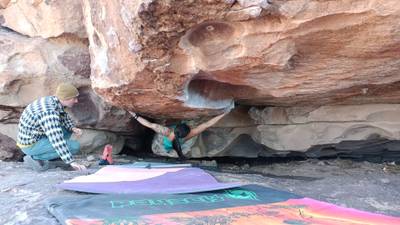 10-10 v9, Hueco Tanks - Beta Video from midoriontherocks