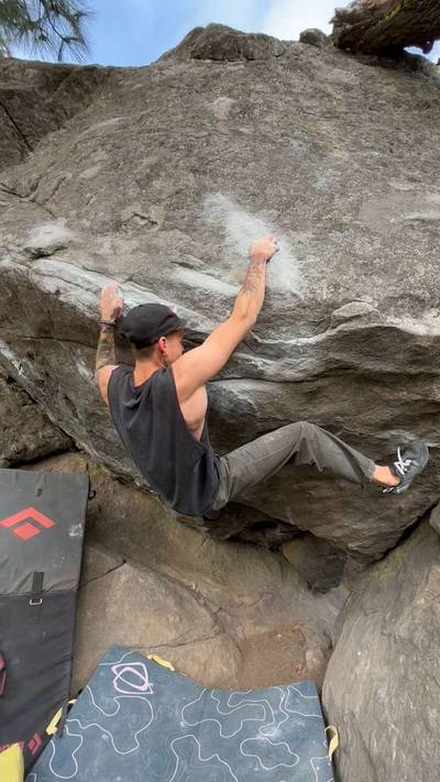 The Hole v6, Leavenworth - Beta Video from travisv27