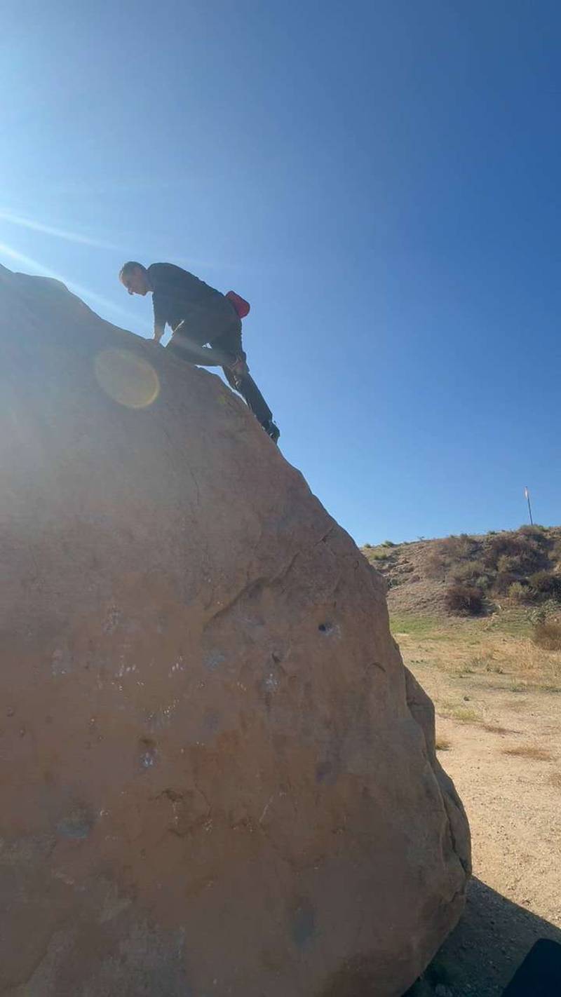 North Side Right (Slant Rock) vB, Stoney Point - Beta Video from deetz_nuttzz