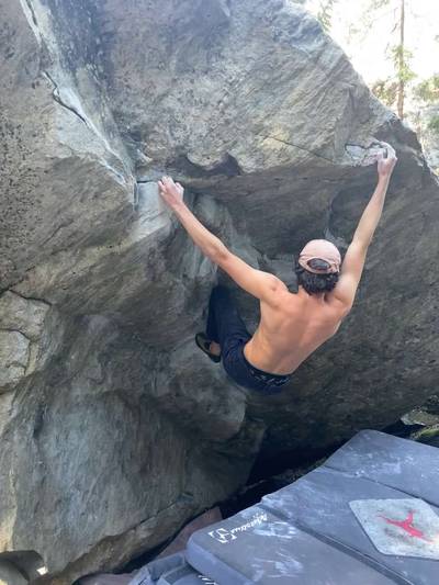 Cave Dweller v4, Kelowna - Beta Video from SmithOwen